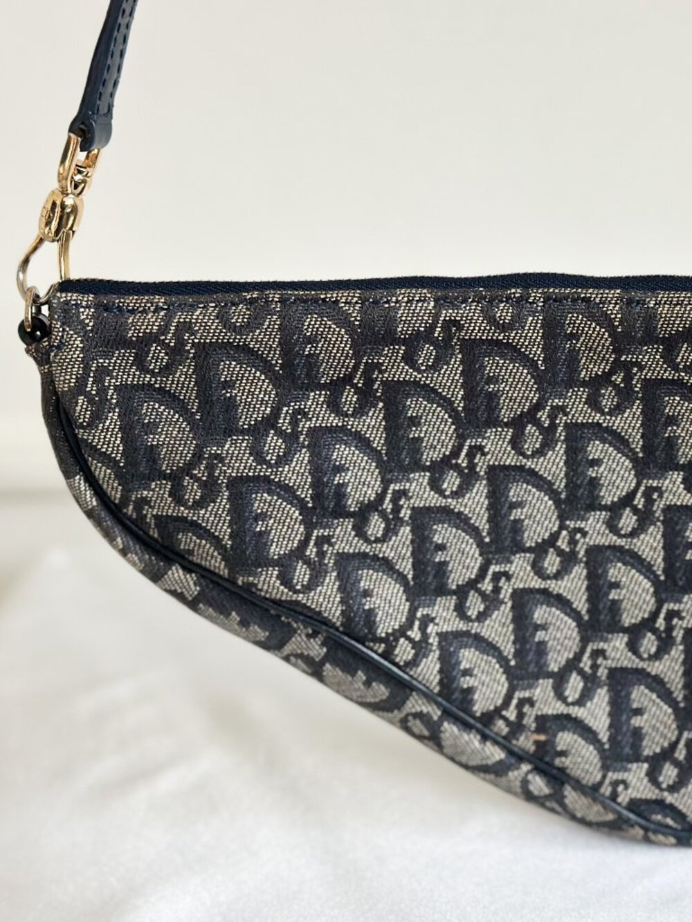 Christian Dior Vintage Saddle Bag - Picture 4 of 16